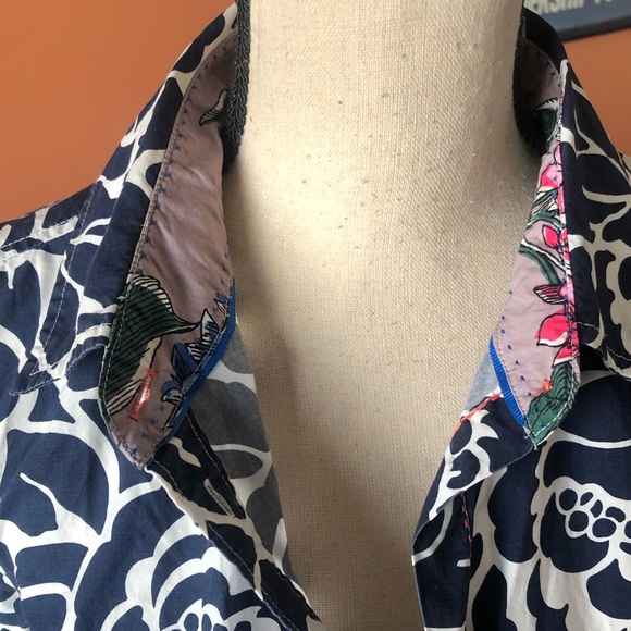 BODEN navy and white patterned button down shirt - Picture 3 of 8